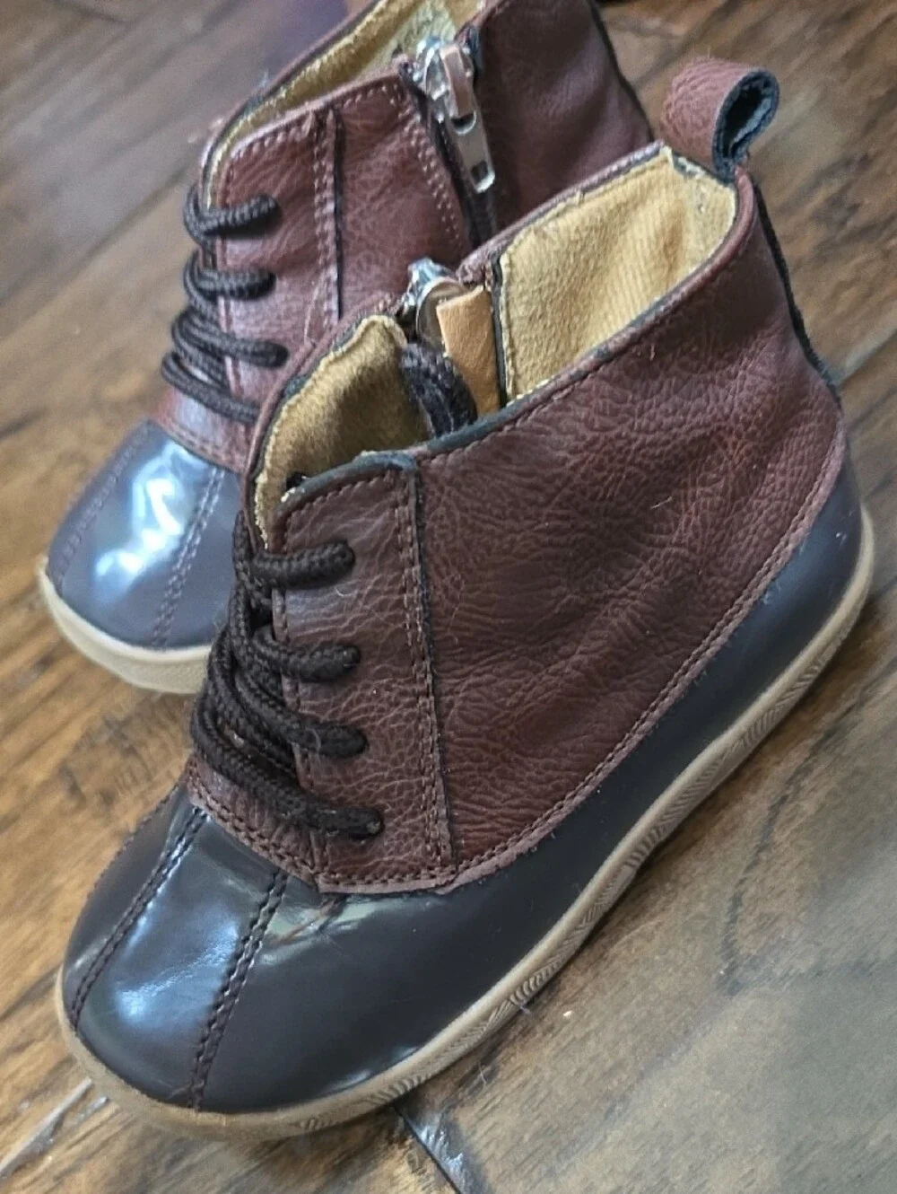 Kids Brown Two-Tone Waterproof Lace-Up Boots